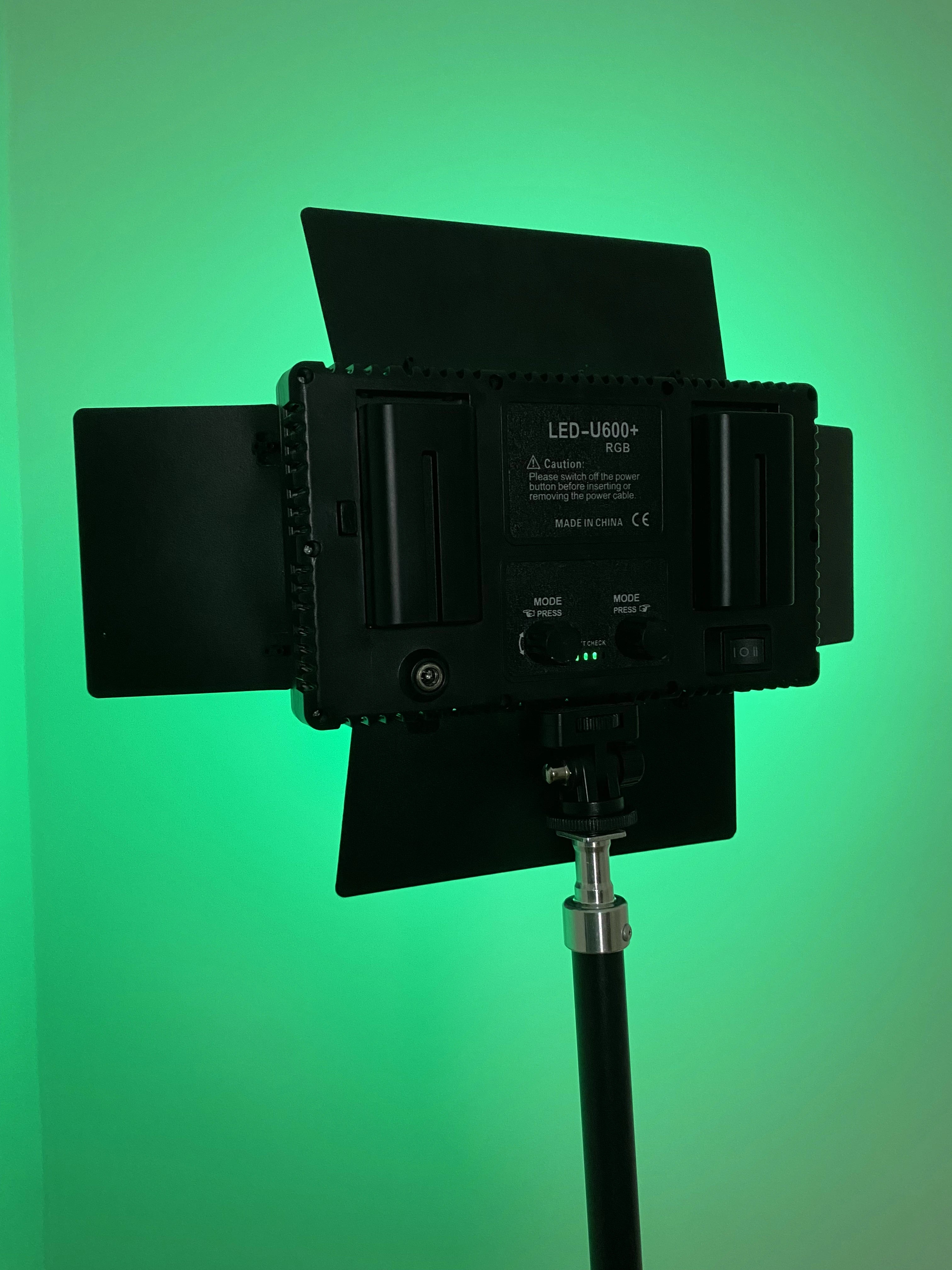 PACK 2 PANNEAU LED  U600 RGB + PRO باك إحترافي أصلي