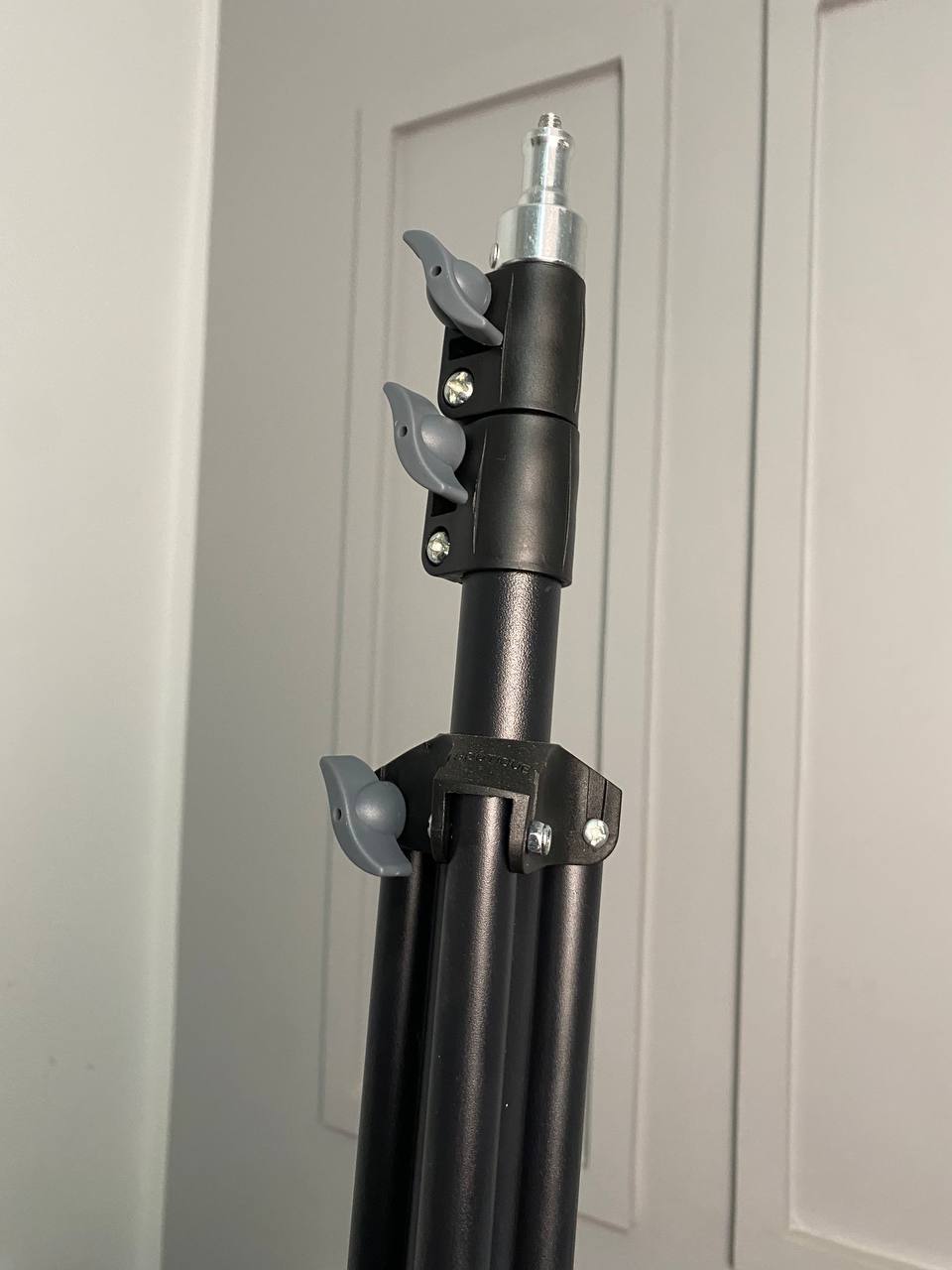 STAND 8806 210 CM حامل ثلاثي متين