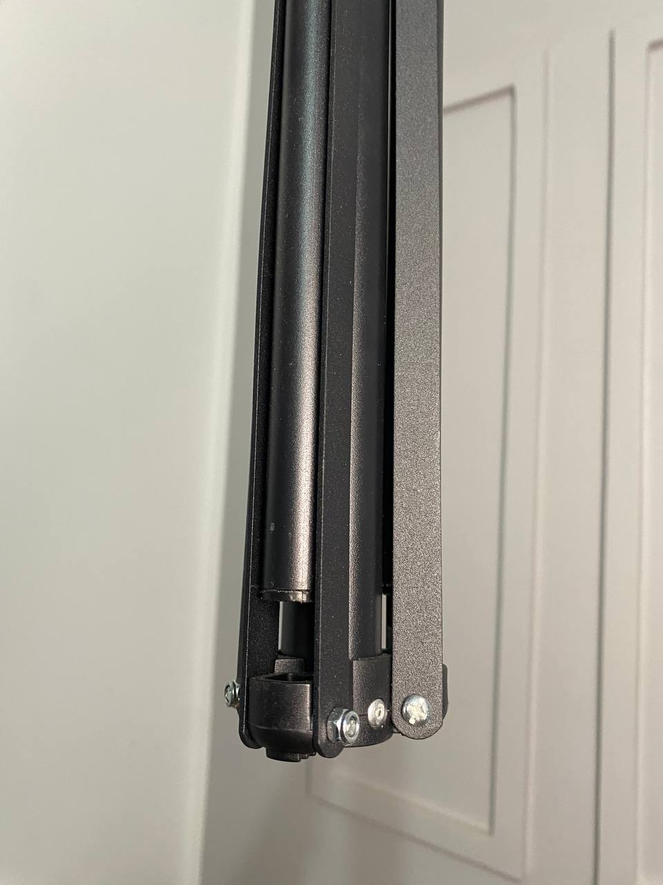 STAND 8806 210 CM حامل ثلاثي متين